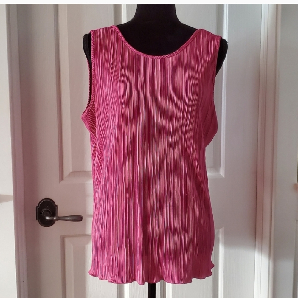 Dressy pink shimmering fine pleated ribbed